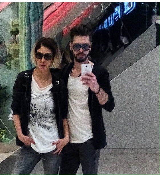 Memet04822653's tweet photo. @ayozegemen @rezandenizmen @beyazshow #beyazshowdarezyas olmalı herkes gerçek aşkı görmeli https://t.co/t3TrWLu0ob