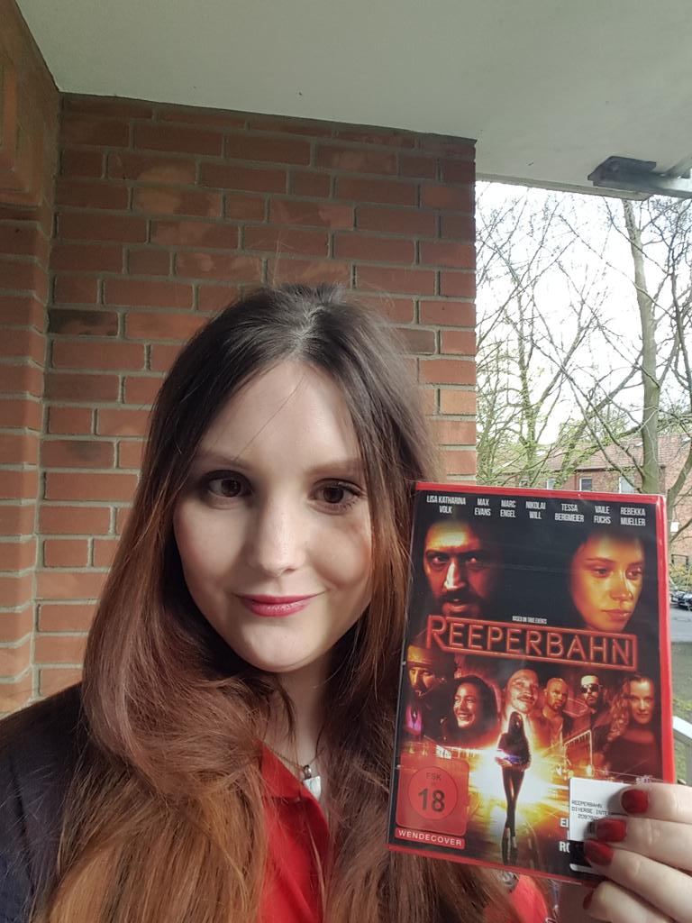SakuraLeto's tweet photo. Geiler Film!! Sollte jeder zu hause haben #reeperbahnderfilm #timorose https://t.co/3Kzd8lD2gz