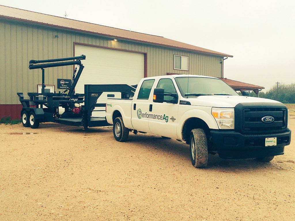 performanceagin's tweet photo. All loaded up in KS with this TruAg seed tender, headed home! #plant16 #performanceAg #TruAg https://t.co/2PmflvZOW9