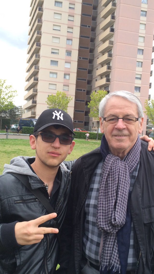 SpiderTutu's tweet photo. Kermesse colmar Avec #gilbertmeyer https://t.co/CvY3MPdvbH