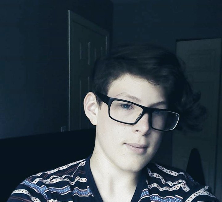 If I can get 100 subs on YouTube by the end of June, I will crack 2 eggs on my head