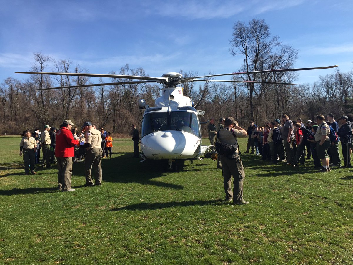 ManhattanScouts's tweet photo. State Troopers visiting the Big Apple Camporee https://t.co/VUL8a3VndW