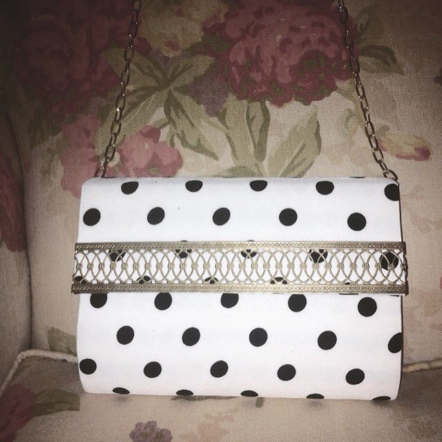 InmaCerezo's tweet photo. #accesories #hechoamano #invitadas #streetatyle #moda #weeding https://t.co/lPh2XXBKI7