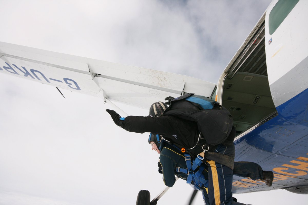 You may not be able to ski race on a torn up knee but you can find other ways to get a rush jazminebutcher.blogspot.co.uk/2016/04/pre-op…