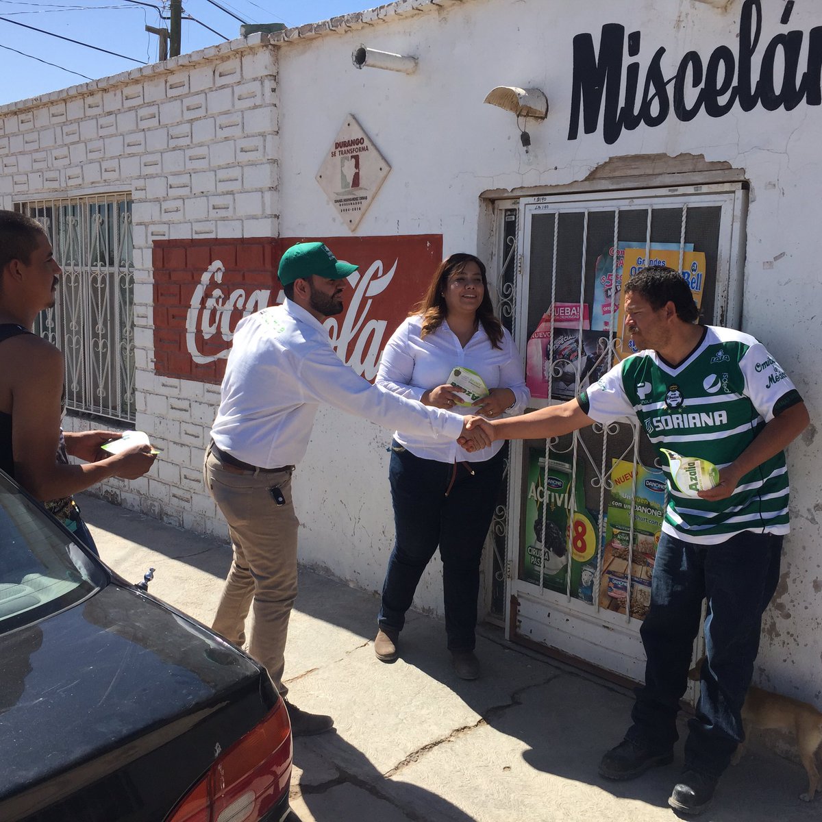 HiramBrahim's tweet photo. Hoy estuve recorriendo la zona rural de Gómez Palacio  #Dtto10 con mi candidata Azalia García #PartidoVerde https://t.co/EbtAkwTgIa