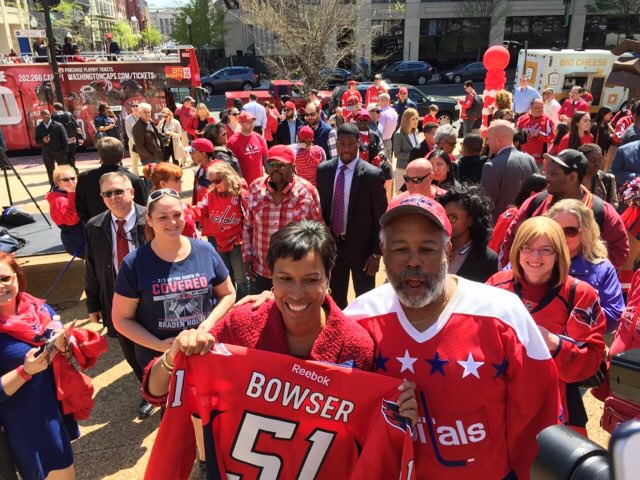 MurielBowser's tweet photo. It's #dcemancipationday &amp; the concert is going strong but wanted to take a moment to say #LetsGoCaps. #RockTheRed https://t.co/yxtSLZx6MB
