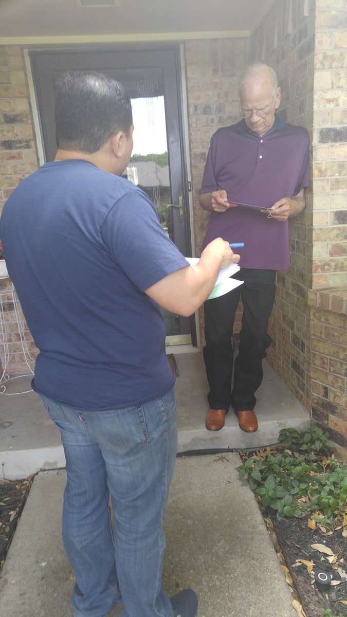 SummerLollie's tweet photo. #bgtxknocks on doors for @Victoria4Texas !! Gaining votes one for at a time! https://t.co/yyfk7IEkfx