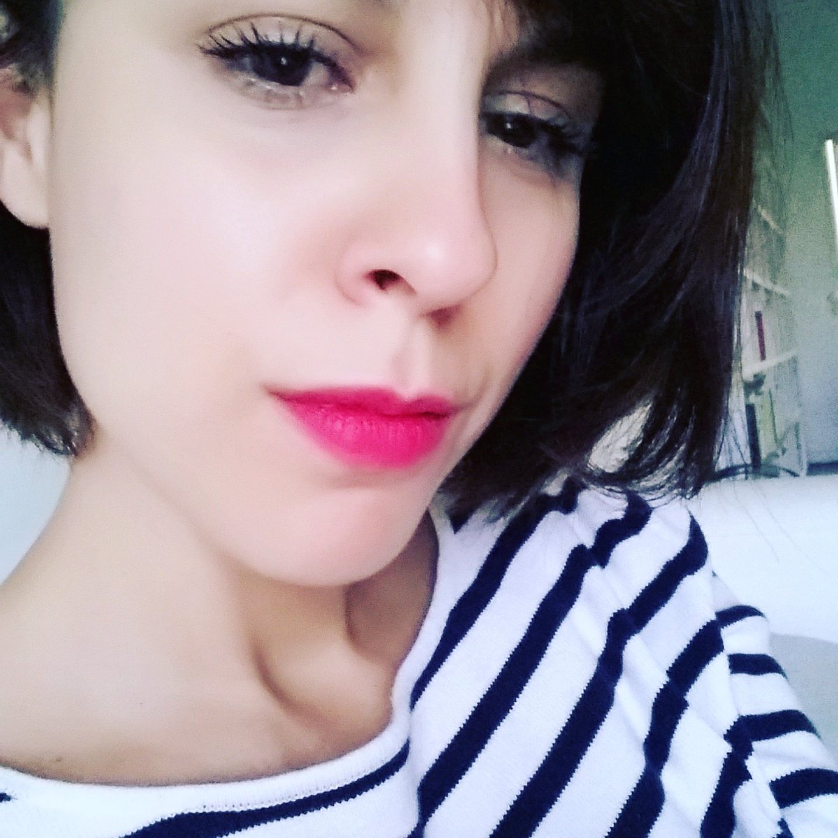 gdolores's tweet photo. Ganga alert: ojo con este labial mate de Farmacity Look a 100 p. #DollyTips https://t.co/dvWizHea3R