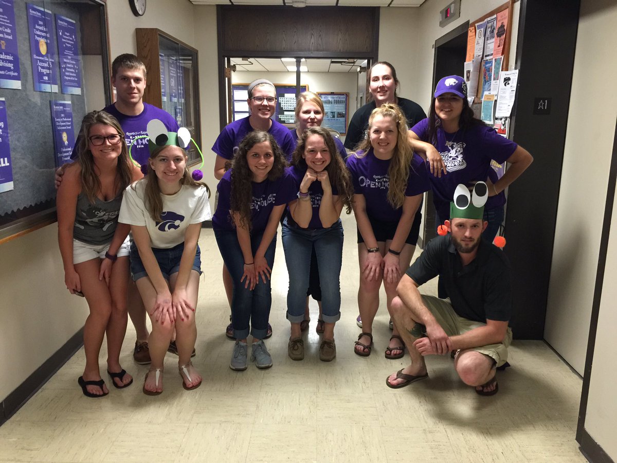 KStateEdCouncil's tweet photo. Thank u to 2 last ones to leave @KSUCollegeofEd BEST STUDENT LEADERS!!! #RootedinPurple a few still working! https://t.co/l24lZrSDP9