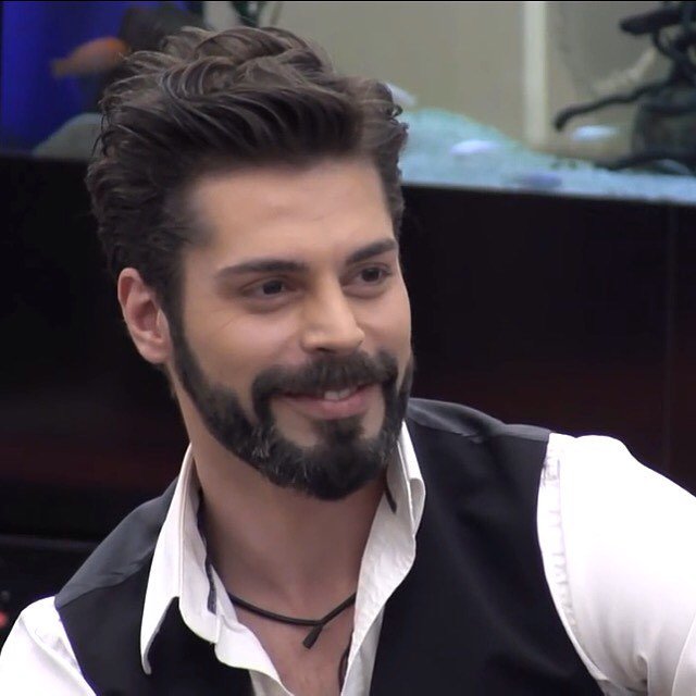 rezandelisi's tweet photo. @ayozegemen @RezanDenizmen @beyazshow #beyazshowdarezyas https://t.co/RUFJHaXrSq