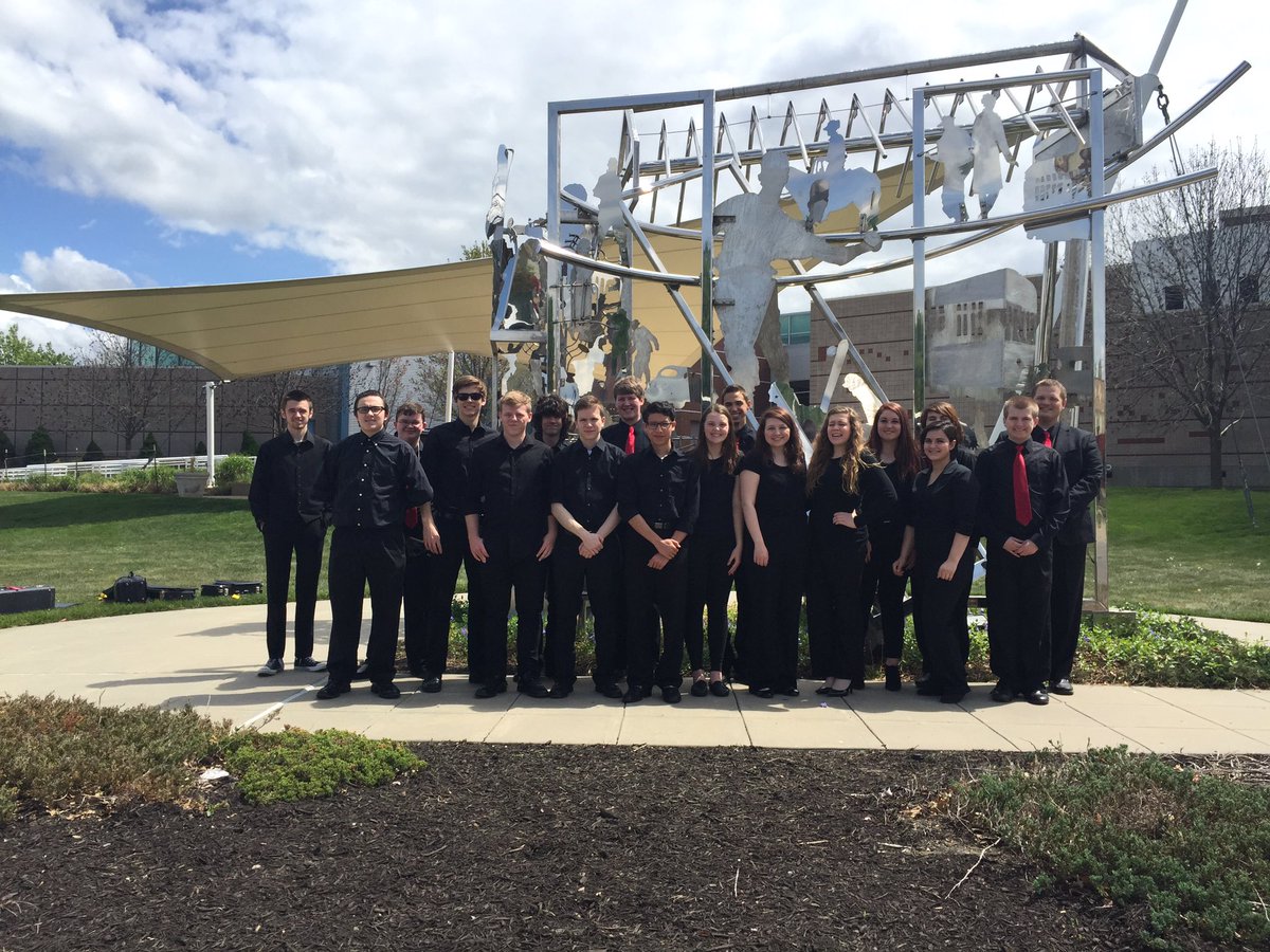 LansingBands's tweet photo. Great job LHS Jazz at the 18th and Vine Jazz Festival. 2 rating and 4 outstanding musicianship awards! #LLJazz https://t.co/QOeZQmp9ZK