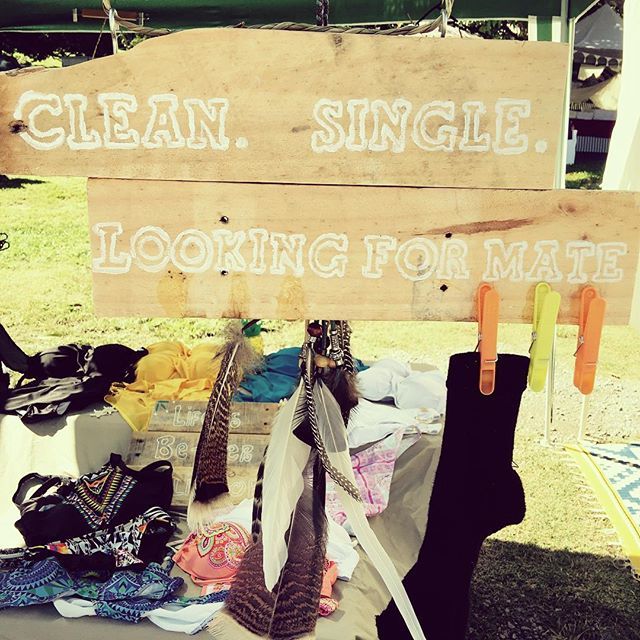SeaLifeProject's tweet photo. Lana🍍Nas signs! #funny #singlesock #sunshine #portdouglas #sundaymarket #greatbarrierreef … https://t.co/euBYUQ8DAi https://t.co/XwvZYnwzvX
