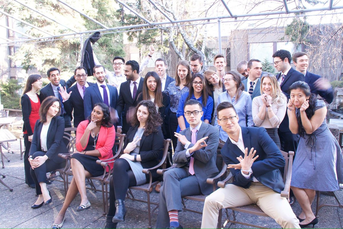 larissa23_01's tweet photo. I have had a great year as @SMSS_SK president and working with these amazing people @CFMSFEMC #sgmtl https://t.co/YNHBtaWWSu