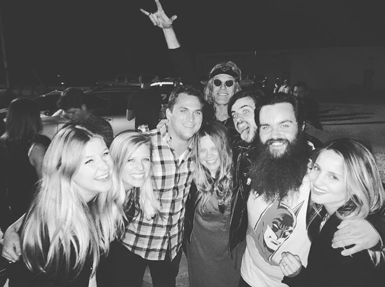 Agroness's tweet photo. [PIC] Dianna Agron with friends https://t.co/cOYKaIpskF https://t.co/JtYtihPNf8