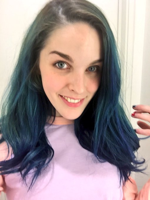 My hair for the next three weeks. ❤️ don't panic I'll come back to redhead!! #bluehair https://t.co/<a href="/tag/bluehair"class="tags"><span>#bluehair</span></a>