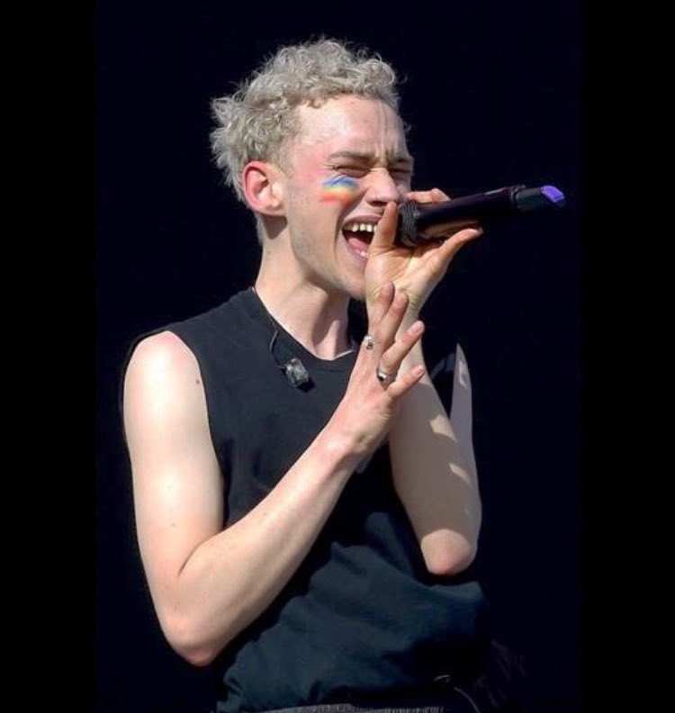 picsofolly's tweet image. (from: @/passangej ig)