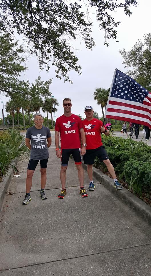 TeamRWBTri's tweet image. 3 of our @TeamRWB Eagles with an impromptu #RunAsOne as they get ready for #IM703Nola tomorrow! #EagleFire
