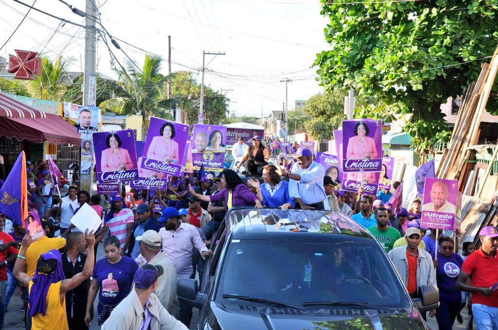CristinaLizardo's tweet photo. Los Frailes demuestran que están con los candidatos del @PLDenlinea https://t.co/nv78lFjyVC