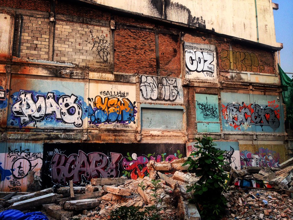 espressobreakk's tweet image. | Art | Chiang Mai, the cultural capital of Thailand. #streetart #chiangmai #thailand #love #mural #graffiti #travel