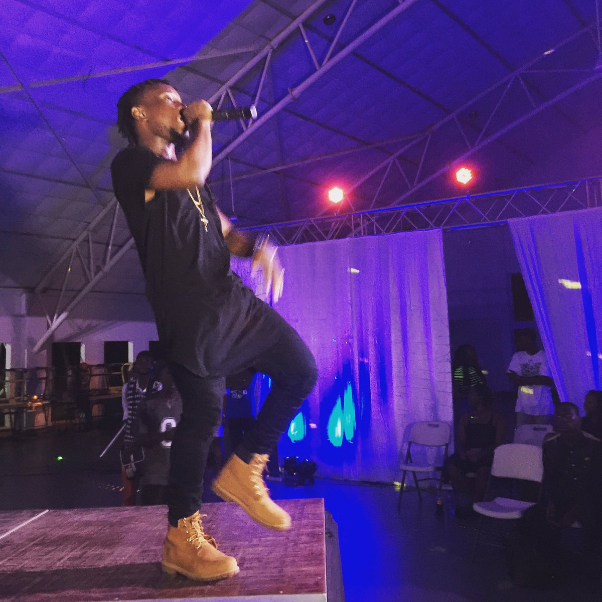 nanayaw18studio's tweet photo. Pictures: How @amepisode light up 🔥🔥🔥🔥 the #TribeIsReal party at Central university. https://t.co/0JqMQIdQCI