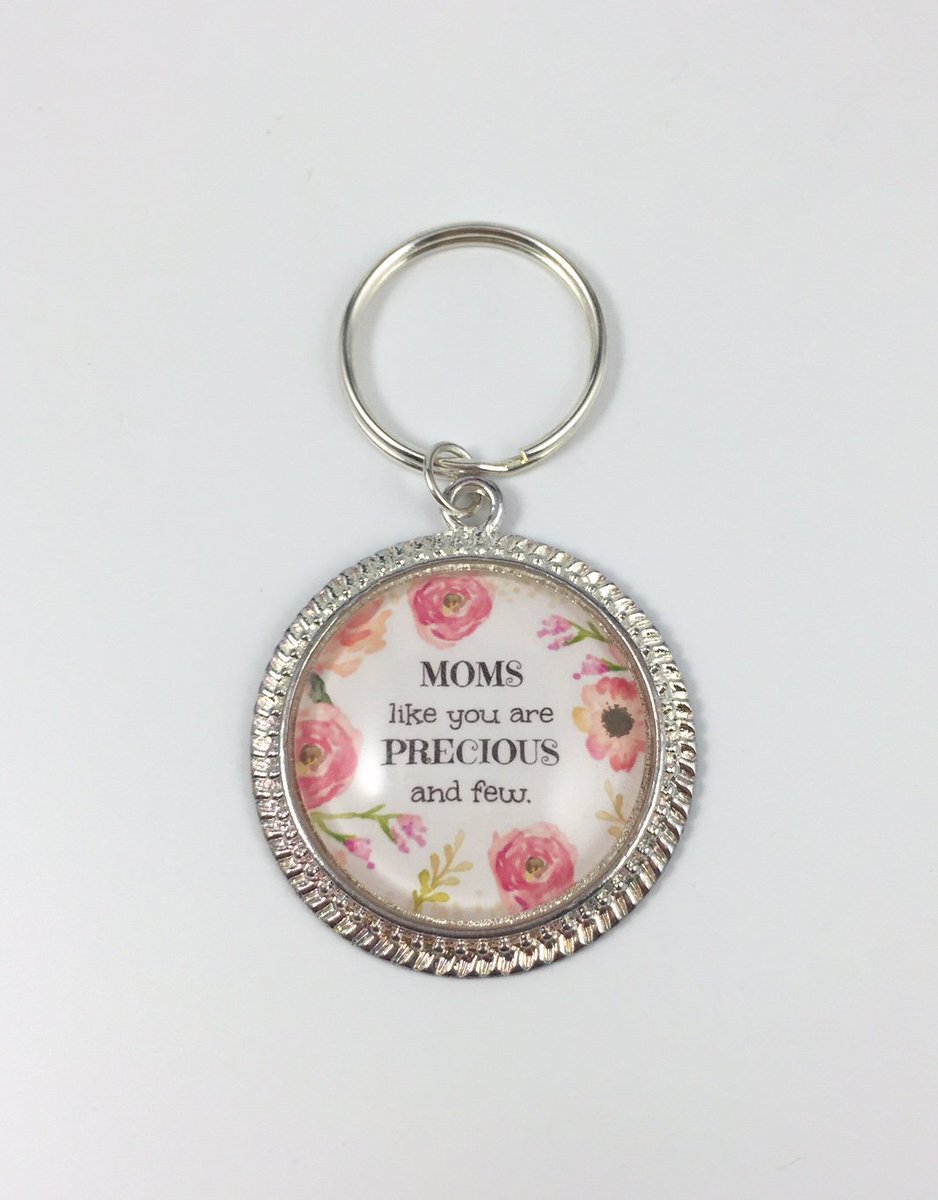 ChutneyBlakeDes's tweet photo. https://t.co/dGlA7DHjFI  #MothersDay #giftformothers #giftformom #customjewelry #MothersDayGift #mom #motherinlaw https://t.co/oFDcMniZej