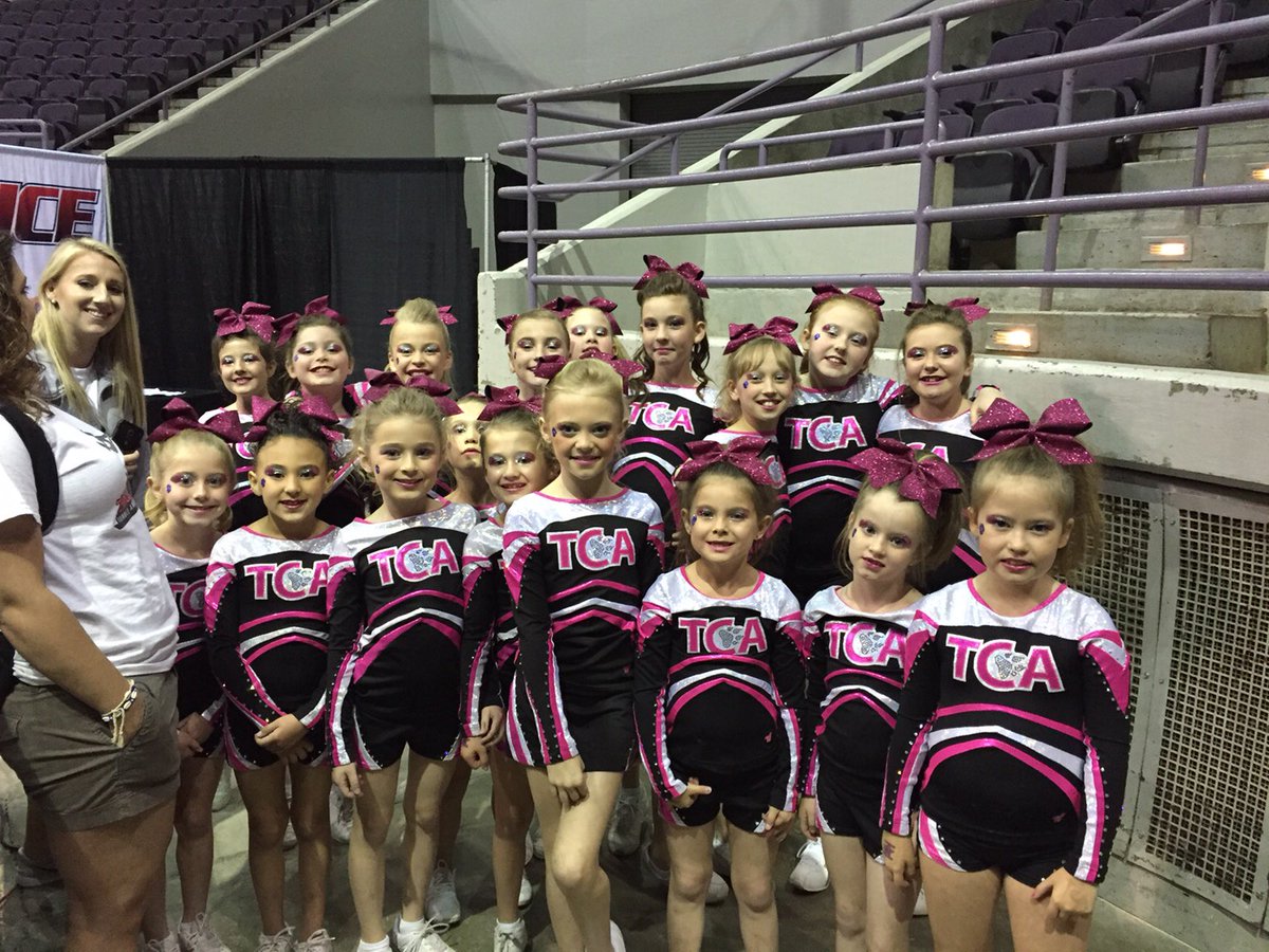 @TCApanthers before warm up! 😁 #USFpcola16 #TCA #THISISIT