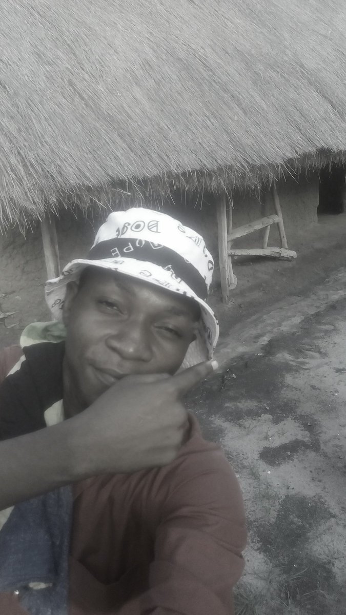 PettyOne5's tweet photo. Kwa BiBi @YOUNG_BOYS_TZ #USWAZI https://t.co/OpvBEw6AHW