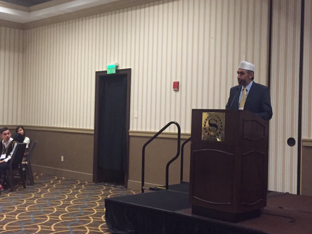 bubw_global's tweet photo. "Unless you interact with others, you're not going anywhere. This interaction is BUBW!"-Imam Bashar Irafat #Bubw16 https://t.co/Zb9CPspcN7