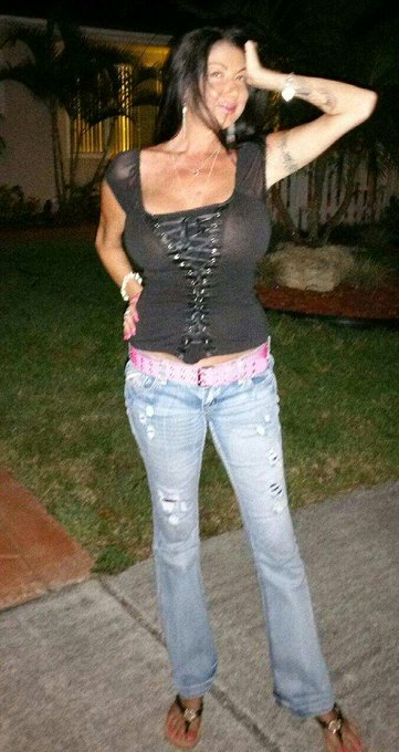 time to hv gurrrllls night!😝🍻🍥💋 https://t.co/BhTUb3hGAi<a href="/tag/fun"class="tags"><span>#fun</span></a><a href="/tag/boobies"class="tags"><span>#boobies</span></a><a href="/tag/sun"class="tags"><span>#sun</span></a><a href="/tag/goodgirlfriends"class="tags"><span>#goodgirlfriends</span></a>