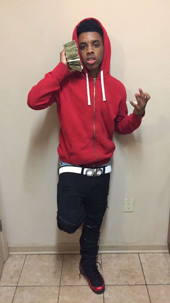 MulaManiii's tweet photo. real gone relate da fake gone hate #happybdaytome 🔞 https://t.co/jz5vdzCUb3