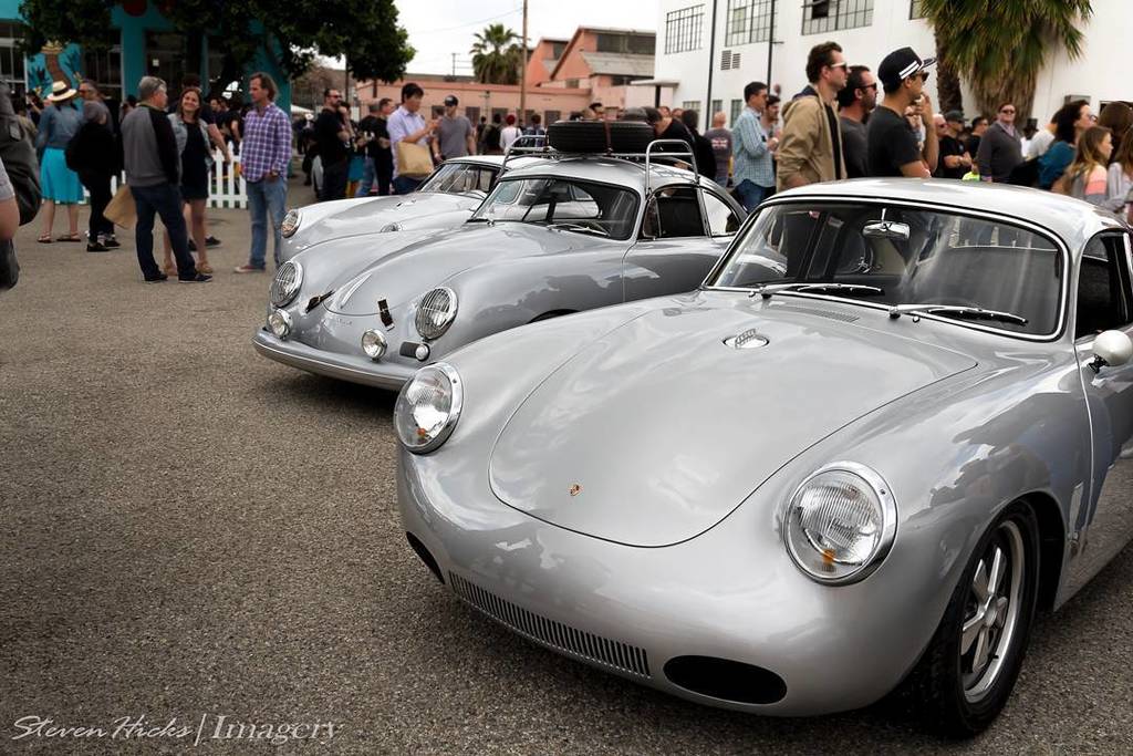 Vintage_Porsche's tweet photo. Credit @stevenhicksimagery via Instagram #ClassicPorscheForSale Line 'em up! @rodemory #Luftgekühlt #LuftAuto #Luft… https://t.co/NVBze9mCOn