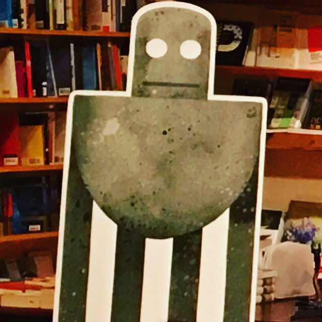 Got to meet a cool girl robot tonight <a href="/BookCourt/">BOOKCOURT</a> #thewildrobot #peterbrown #illustration #authorillustrator