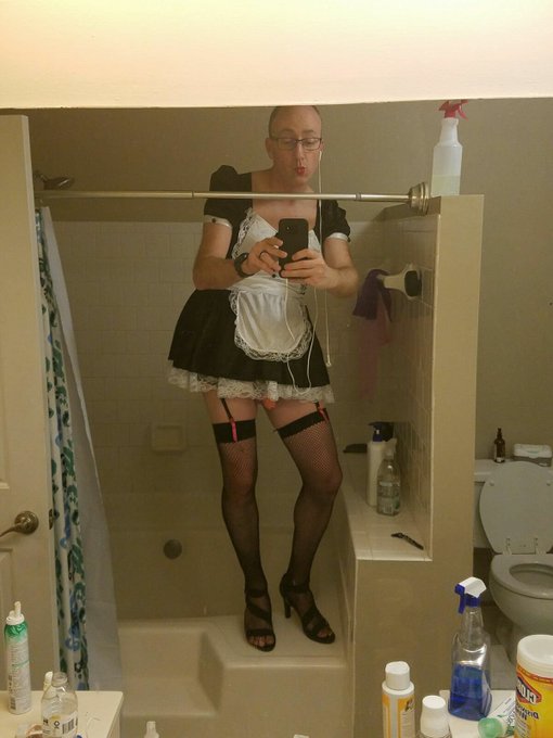 ⭐RETWEET⭐secret sissy is all dressed up for me!! He's paying $3/RT &amp; $2/FAV until we find him a REAL<a href="/tag/findom"class="tags"><span>#findom</span></a><a href="/tag/retweet"class="tags"><span>#retweet</span></a>