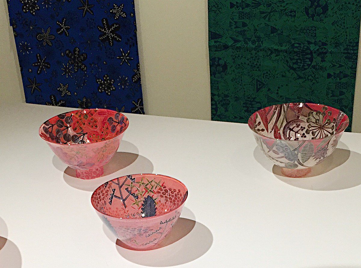 さっぽろアートビーンズ Auf Twitter グランビスタギャラリー サッポロでは 林 久美子作品展 蒔く が開催中 ガラス器に描かれ焼成した繊細な模様がとても美しい 他にテキスタイルなども展示 時間11 00 19 00 最終日4 19 火 は17 00まで