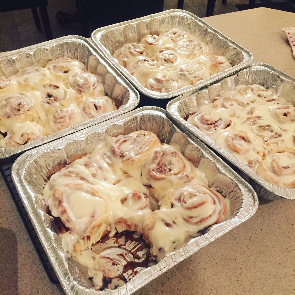 tjdanielsen's tweet photo. Taste test approved🍴👍🏻 Now how not to eat more?!? #yum #coachwifelife @VCHornetSoccer https://t.co/wyNKH1YrZb