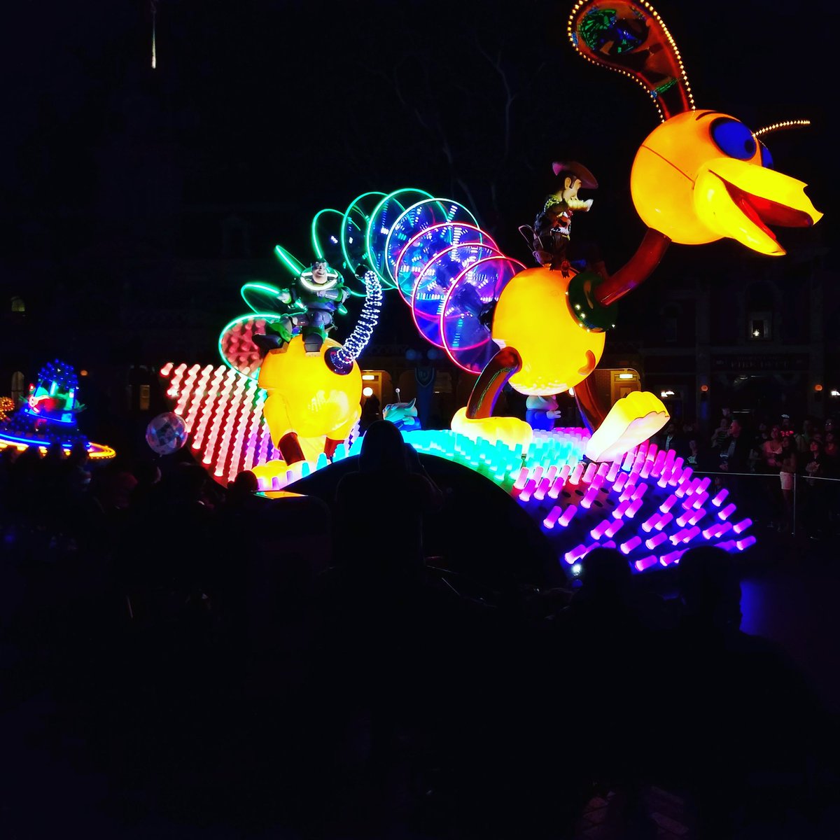 One of my favorites from paint the night! <a href="/DisneyParks/">Disney Parks</a> <a href="/Disneyland/">Disneyland Resort</a> <a href="/justbelieevexo/">Dory Von Schweetz 🌻✨</a>