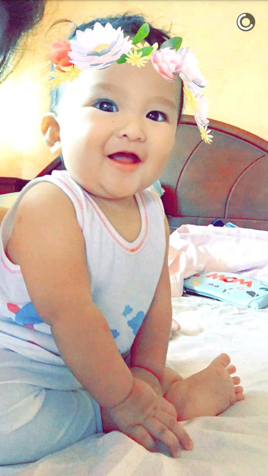 MATTInatics_OFC's tweet photo. Snappy time! 

Hahaha bagay yung flower crown bi!?

GOOD AFTERNOON!

#MaineWorthWaitingFor https://t.co/SzhMke6ptG