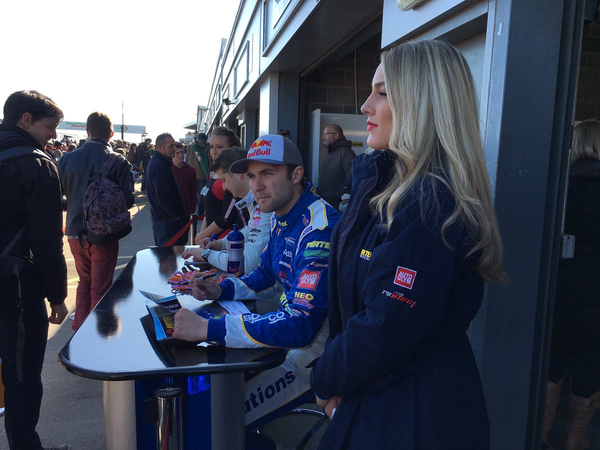 PirtekRacing's tweet photo. Work goes on in the @Motorbase garage while @AndrewJordan77 is busy signing for fans #BTCC https://t.co/NcY6qpcYFF