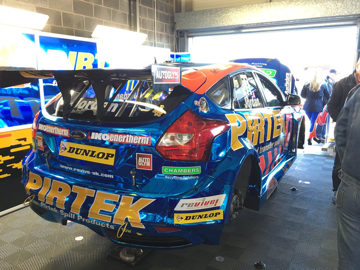 PirtekRacing's tweet photo. Work goes on in the @Motorbase garage while @AndrewJordan77 is busy signing for fans #BTCC https://t.co/NcY6qpcYFF