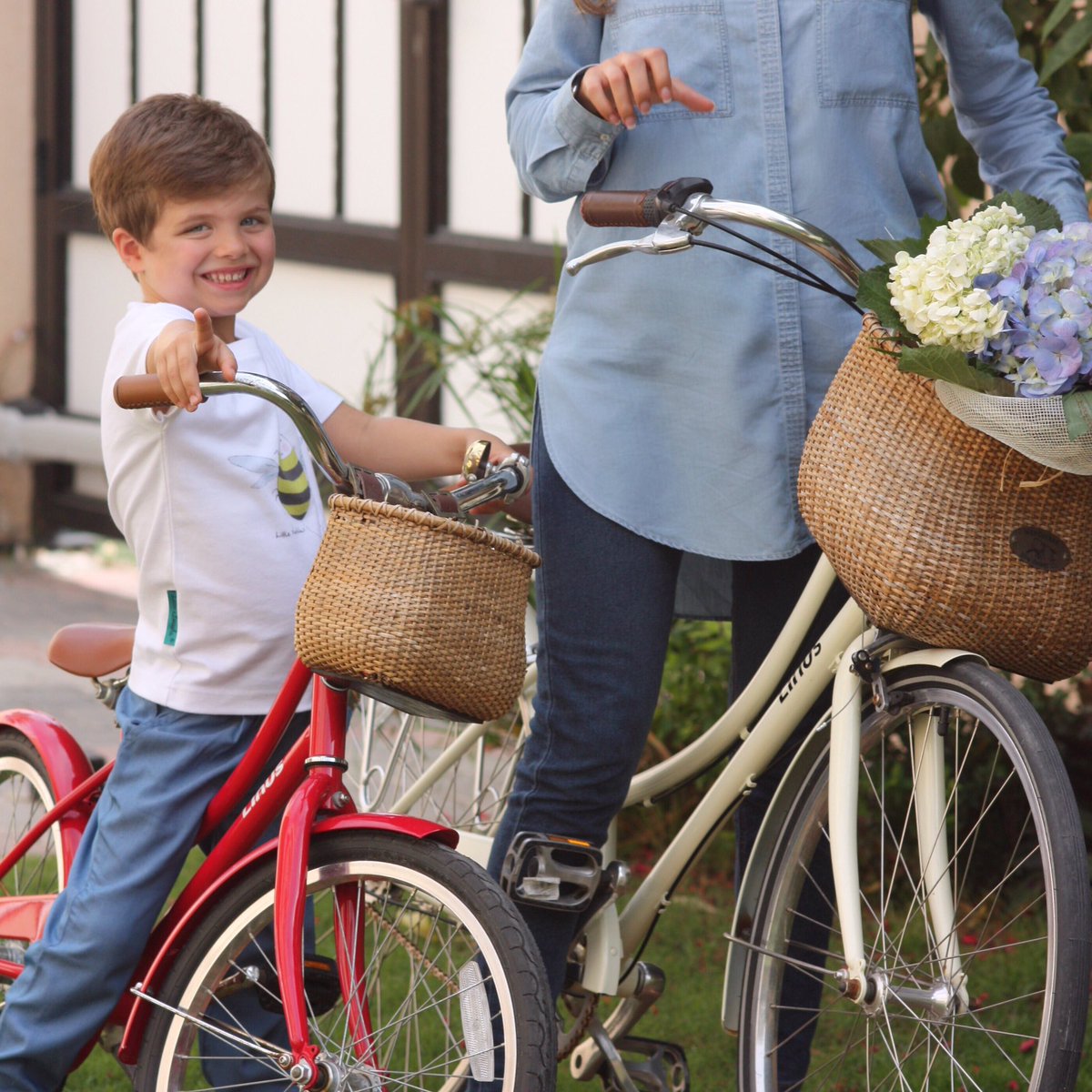 LittleFarasha's tweet photo. Happy Sunday! Start your week off with a smile 😀 #dubaikids #dubaikidsstyle #linusbike #linuslildutchi #boysfashion https://t.co/5HyUqZih8h