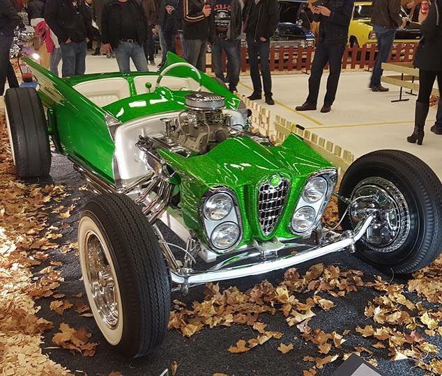 SpeedshopSweden's tweet photo. #flakepaintjob #flakepaint #flake #coolestkid #hemihott #whitewalltires #racing #tcb ##hot… https://t.co/sElAYHxtly https://t.co/LlDHkMiLCM