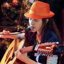 We have #free #LiveMusic on this sunny Sunday with #DoctorSlideshow and 
#RosanellaDC from 12.30pm! See you later!