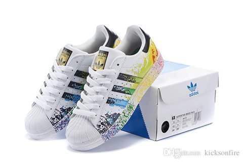 iConceitedSoul's tweet photo. Absolutely loving these kicks! https://t.co/J5ibJQyUeM