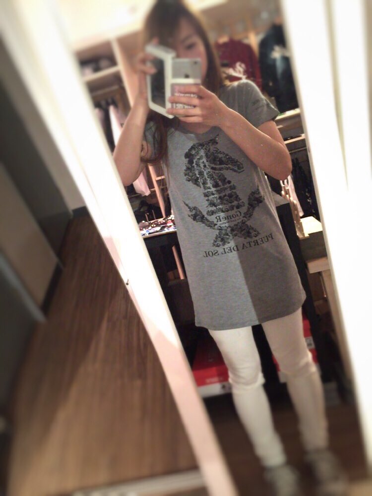 SHARES_KOBE's tweet photo. 【GoneR】
夏に向けての1枚！
こちらはフリーサイズ☝️
ワンピースぽくも着れちゃう優れものだよ！
phot:153cm/free size
購入▷https://t.co/Obpisb6XYX
#名古屋 #夏物 https://t.co/wJY3UrOf5x