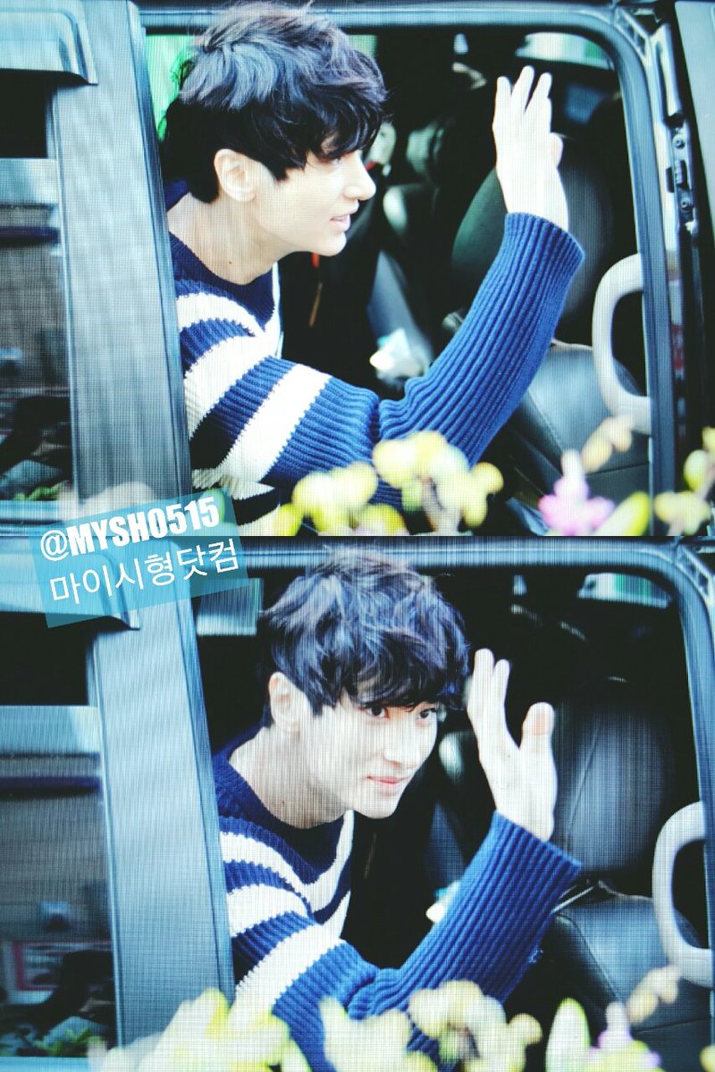 160417 2016년 4월의 어느 꽃밭에 젤 이뿌고  젤 큰 꽃 ㅜ🌷셩이꽃 ㅠ 한들한들 거리네ㅜㅜ <a href="/_kimsihyoung/">HISTORY 김시형</a>