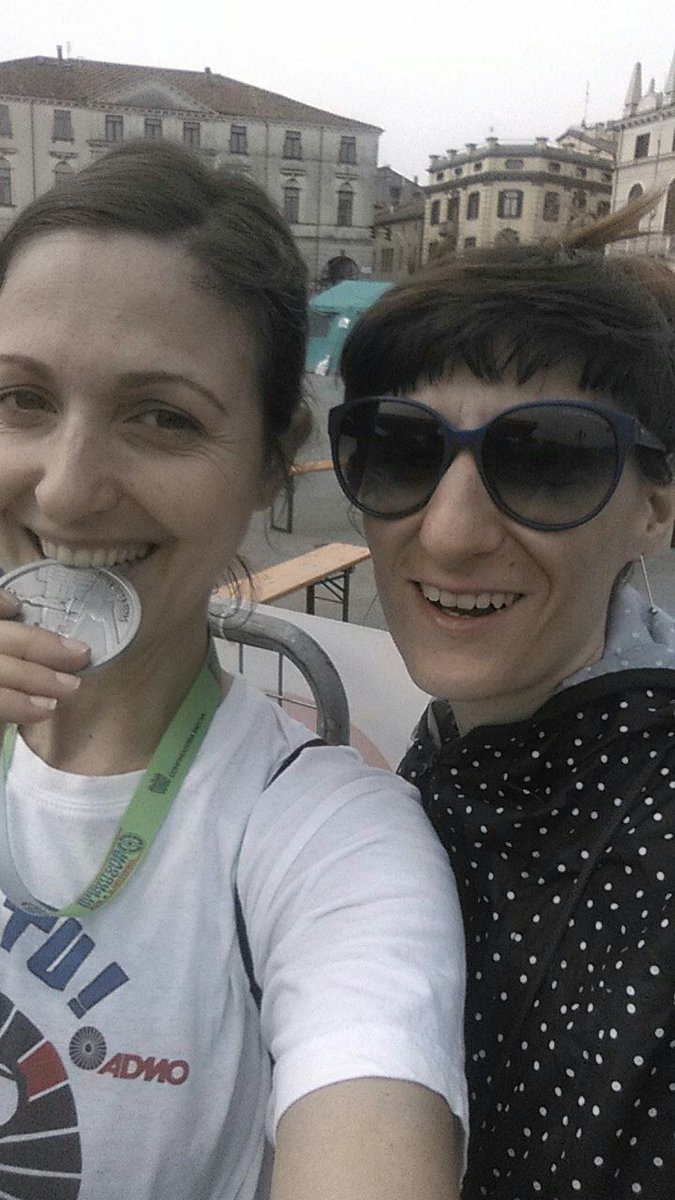 AdmoPD's tweet photo. Alla #maratonadipadova non mancano le nostre volontarie per far conoscere sempre più #ADMO e l'importanza di donare! https://t.co/OEWib7JdWs