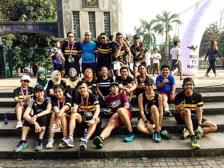 NikeJadore's tweet photo. 🐌 x 🐘 . #yellowriot #BTGcampus #makeitblend #explorejakarta #instasunda #ALLPLANET #crewlo… https://t.co/026NCIzkap https://t.co/z3y1mq5Yr4
