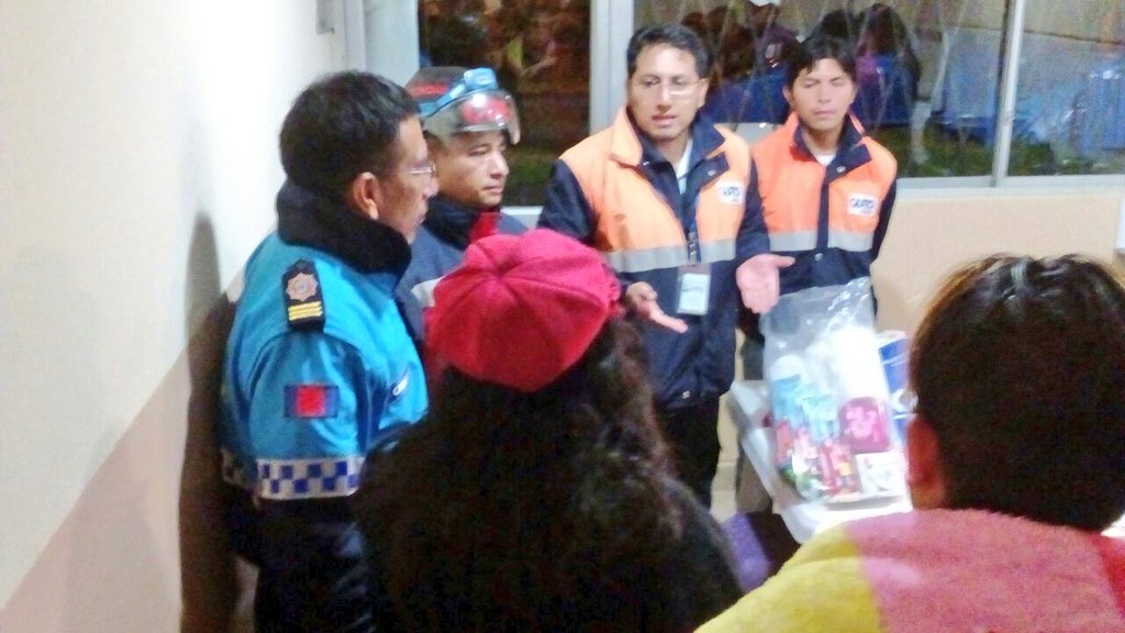 MauricioRodasEC's tweet photo. Los 15 ciudadanos que fueron evacuados se encuentran en nuestros albergues municipales y reciben atención oportuna https://t.co/IBcrfCwZyu