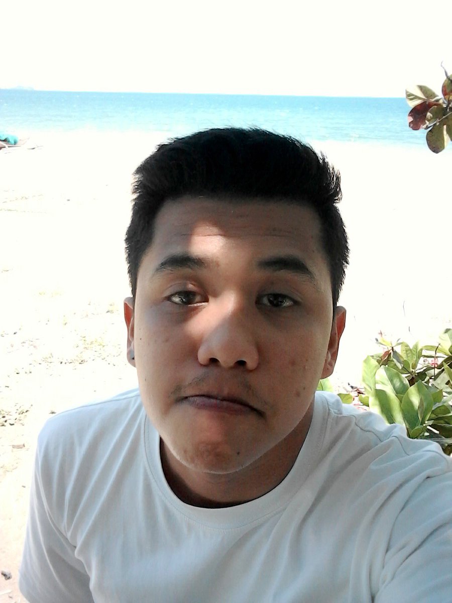 Feel the heat of summer. 

#OcMindoro
#VacationOverLoad
