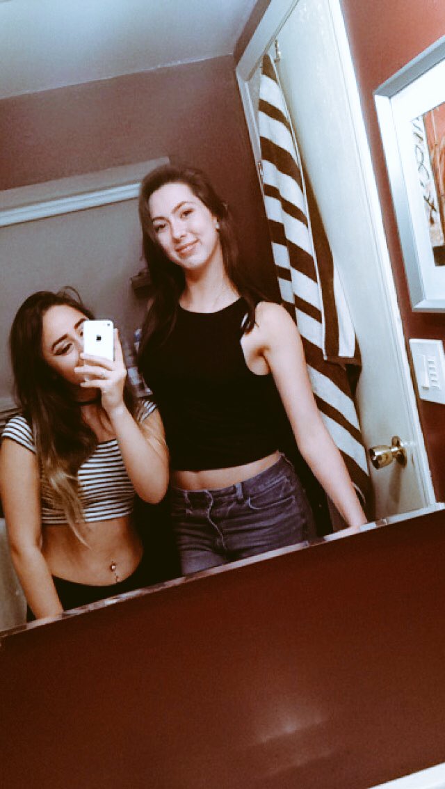 Thatbitchtoe's tweet photo. My only ride or die โ๐ผโค๏ธ @JJGoneCrayCray #universitypath #bags #gucciaf https://t.co/M9RkQIqhVO